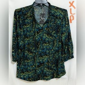 Ava & Grace Black and Green Notched Collar Blouse